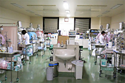 NICU「Neonatal Intensive Care Unit（新生児集中治療室）」