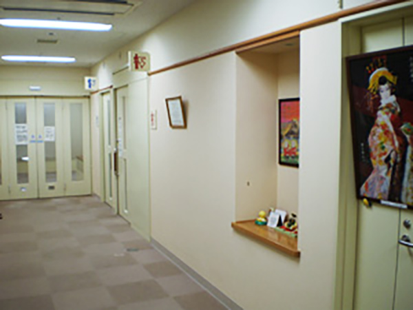 ［透析室入口］